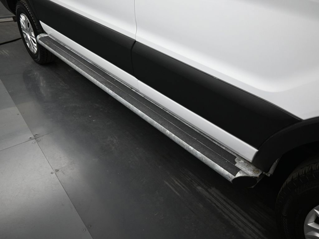 Certified 2023 Ford Transit 250 Low Roof w/ Exterior Upgrade Package image 21