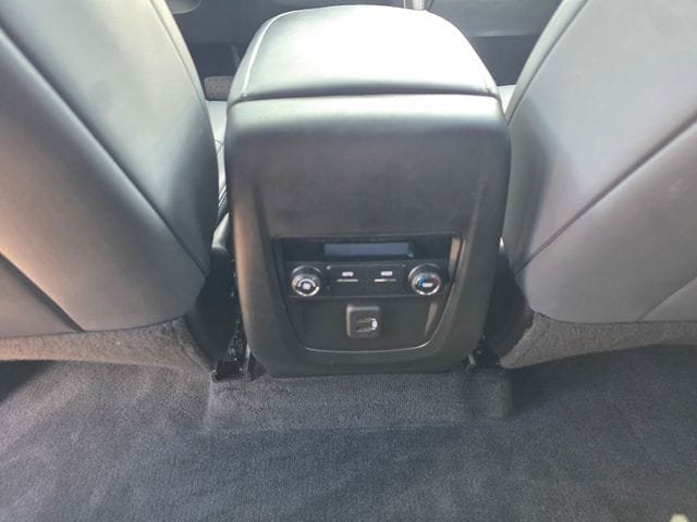 Used 2024 Buick Enclave Essence w/ Experience Buick Package AWD/4WD image 18