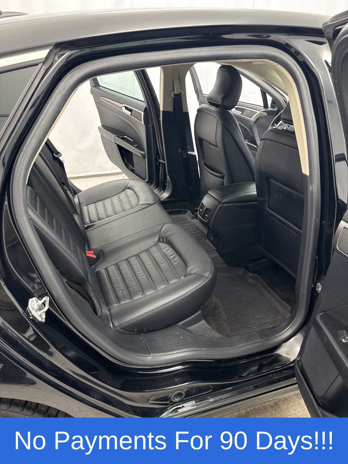 Certified 2018 Ford Fusion SE w/ Fusion SE Technology Package image 29