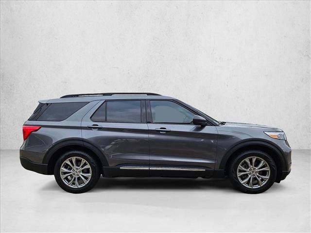 Certified 2023 Ford Explorer XLT w/ Equipment Group 202A RWD image 4