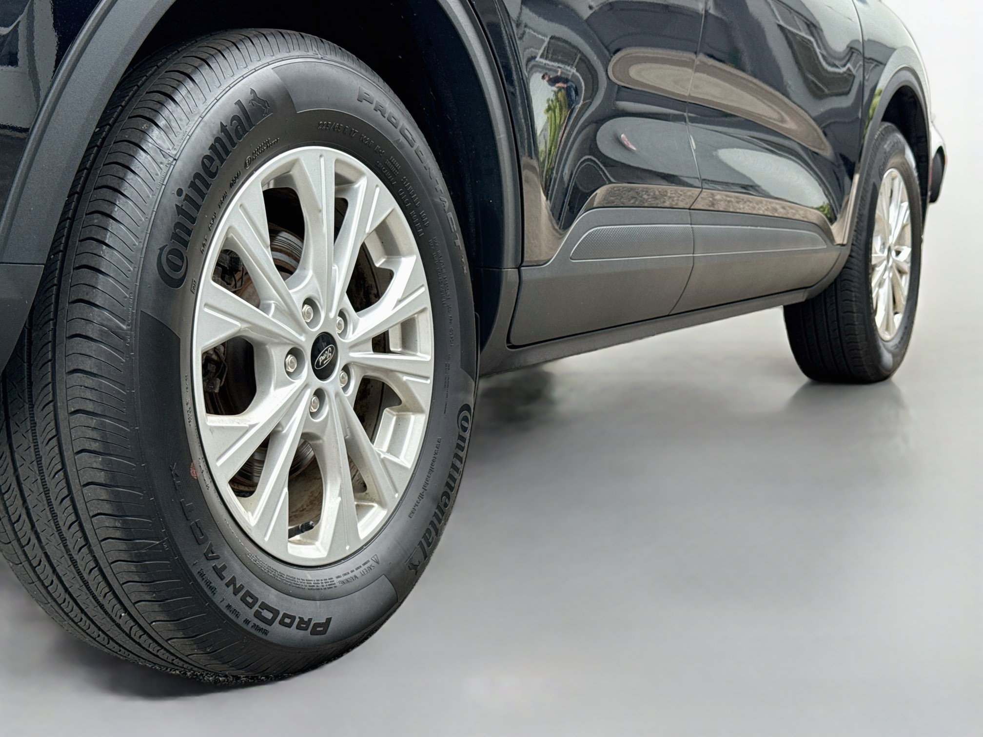 Certified 2024 Ford Escape Active AWD/4WD image 8