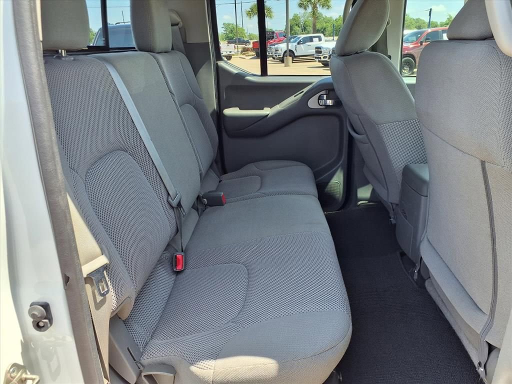 Used 2019 Nissan Frontier SV AWD/4WD image 27