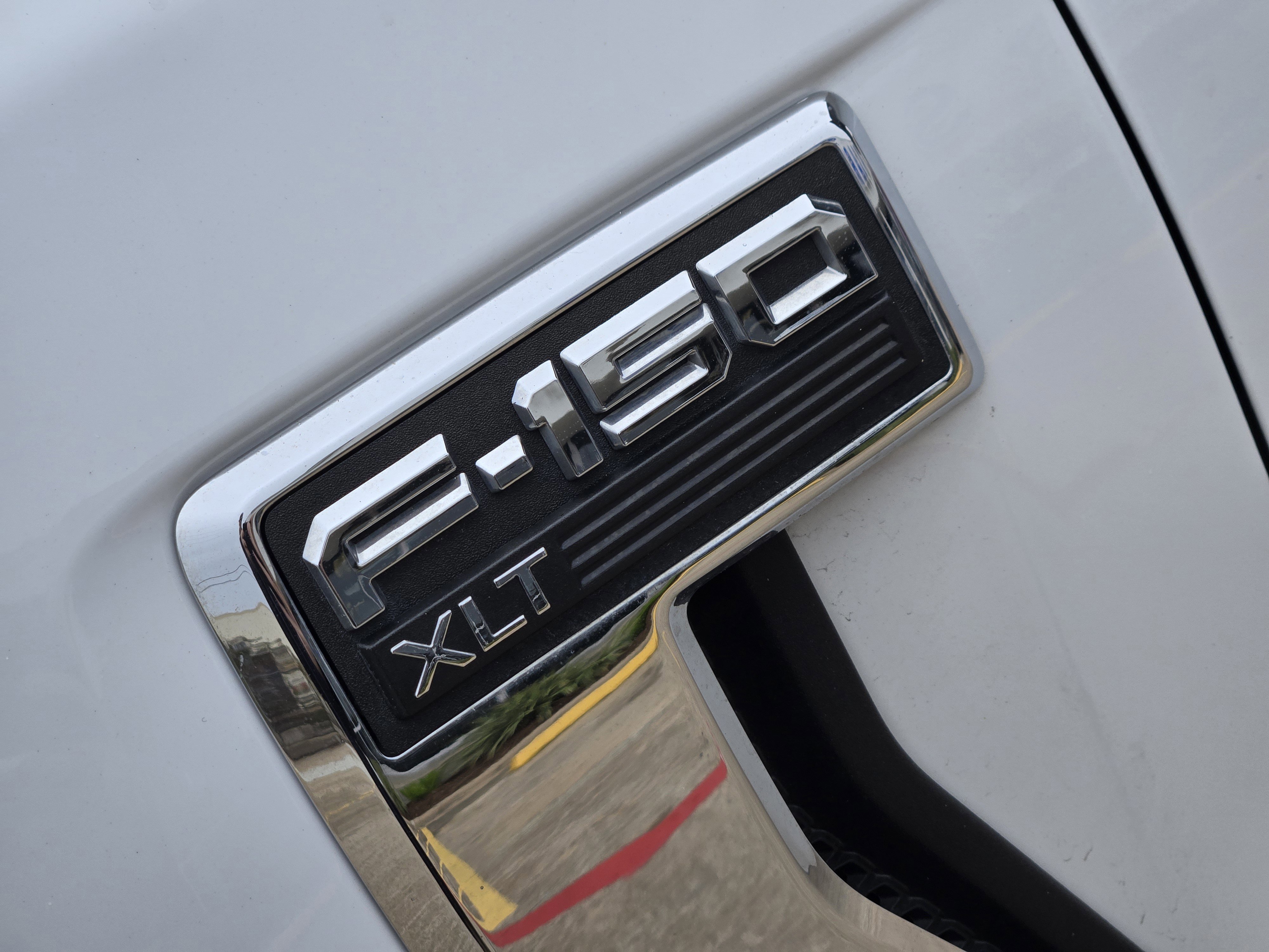 Certified 2022 Ford F150 XLT w/ Equipment Group 301A Mid image 8