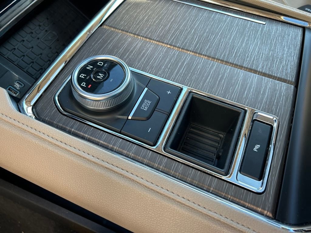 Certified 2024 Ford Expedition Max Limited image 22