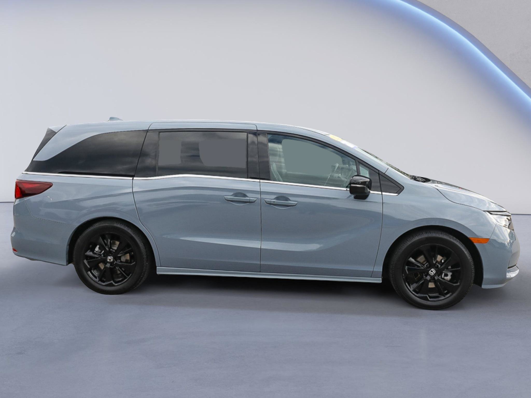 Used 2023 Honda Odyssey Sport image 9