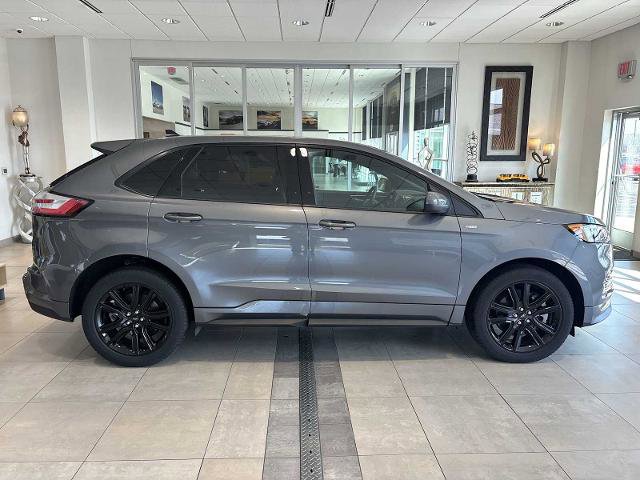 Certified 2024 Ford Edge ST-Line w/ Class II Trailer Tow Package AWD/4WD image 2