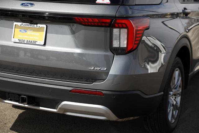 Certified 2025 Ford Explorer Platinum image 13