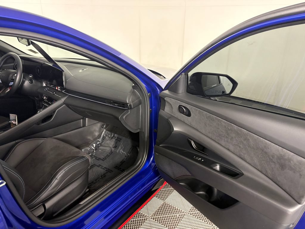 Used 2025 Hyundai Elantra N FWD image 33