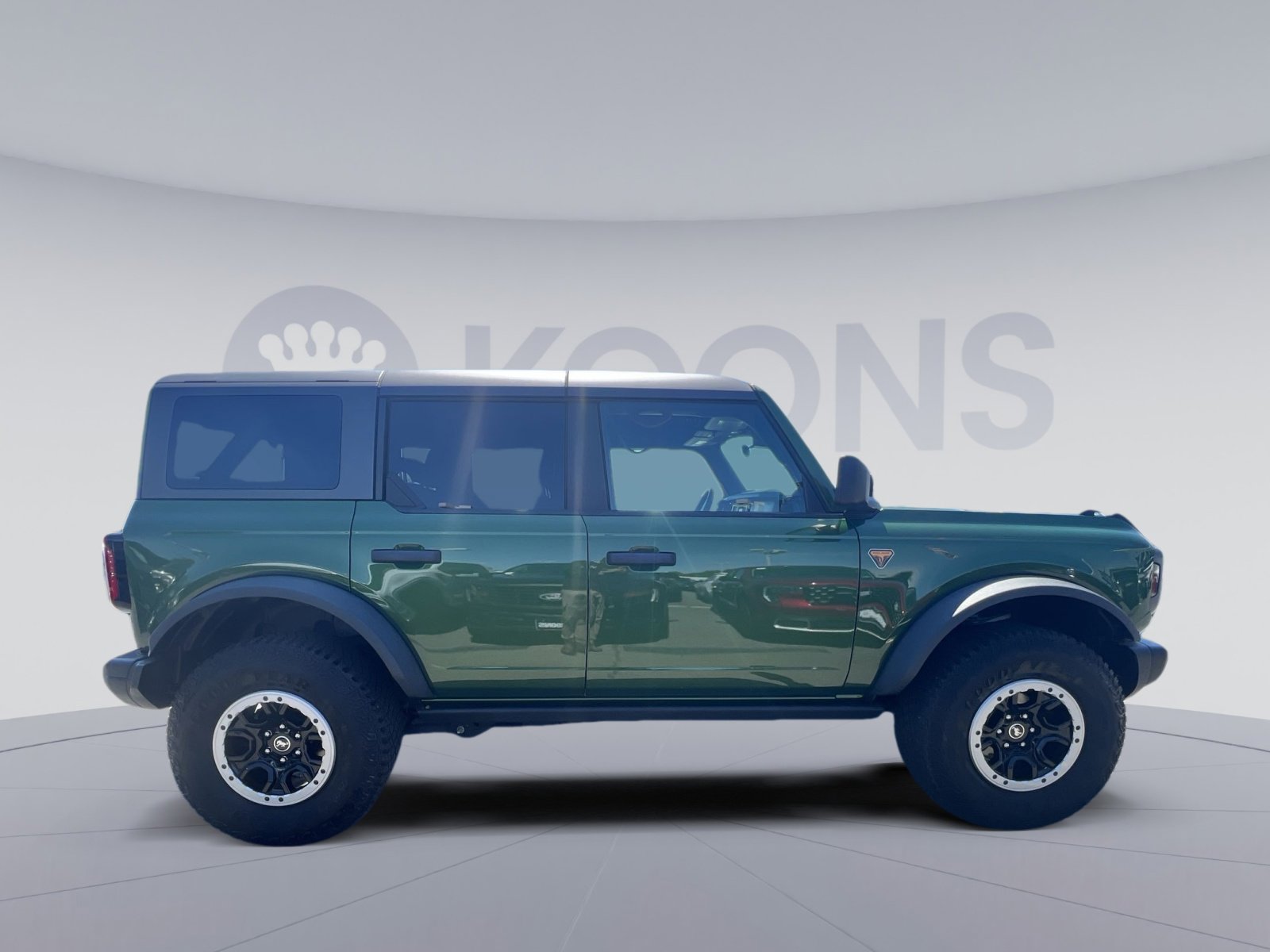 Certified 2023 Ford Bronco Badlands w/ Sasquatch Package AWD/4WD image 12