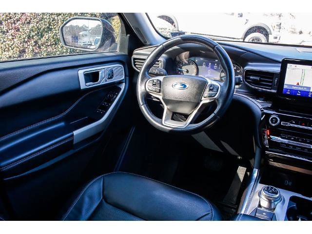 Certified 2022 Ford Explorer Limited w/ Equipment Group 301A image 14