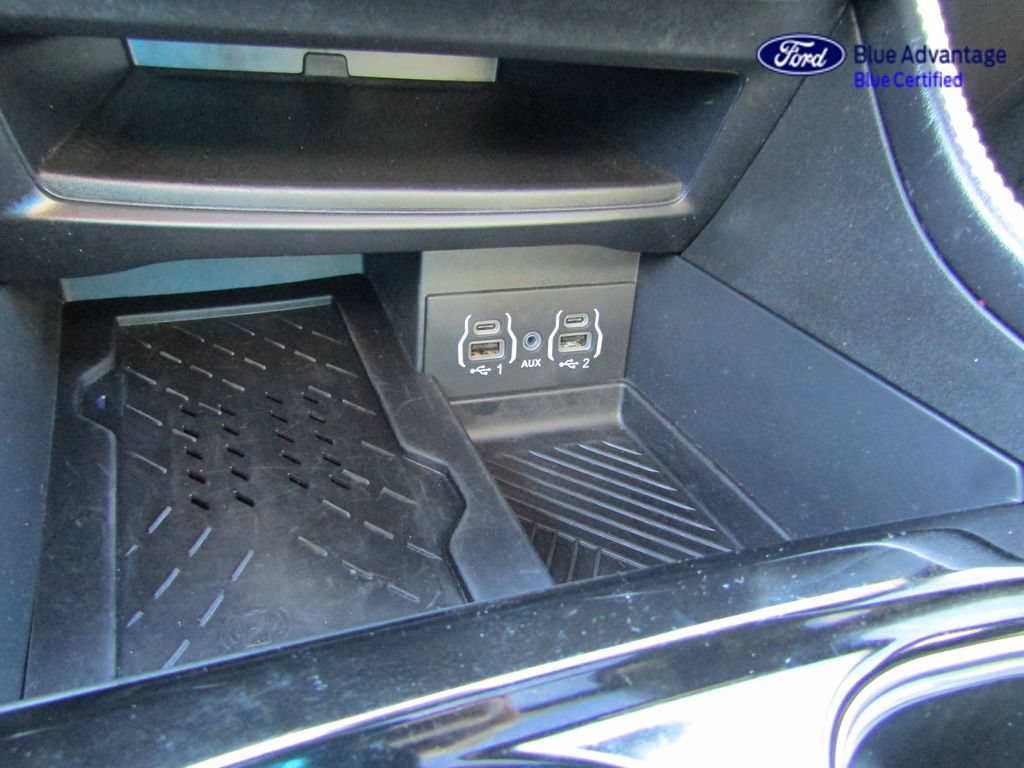 Used 2025 Chrysler Pacifica Limited FWD image 39