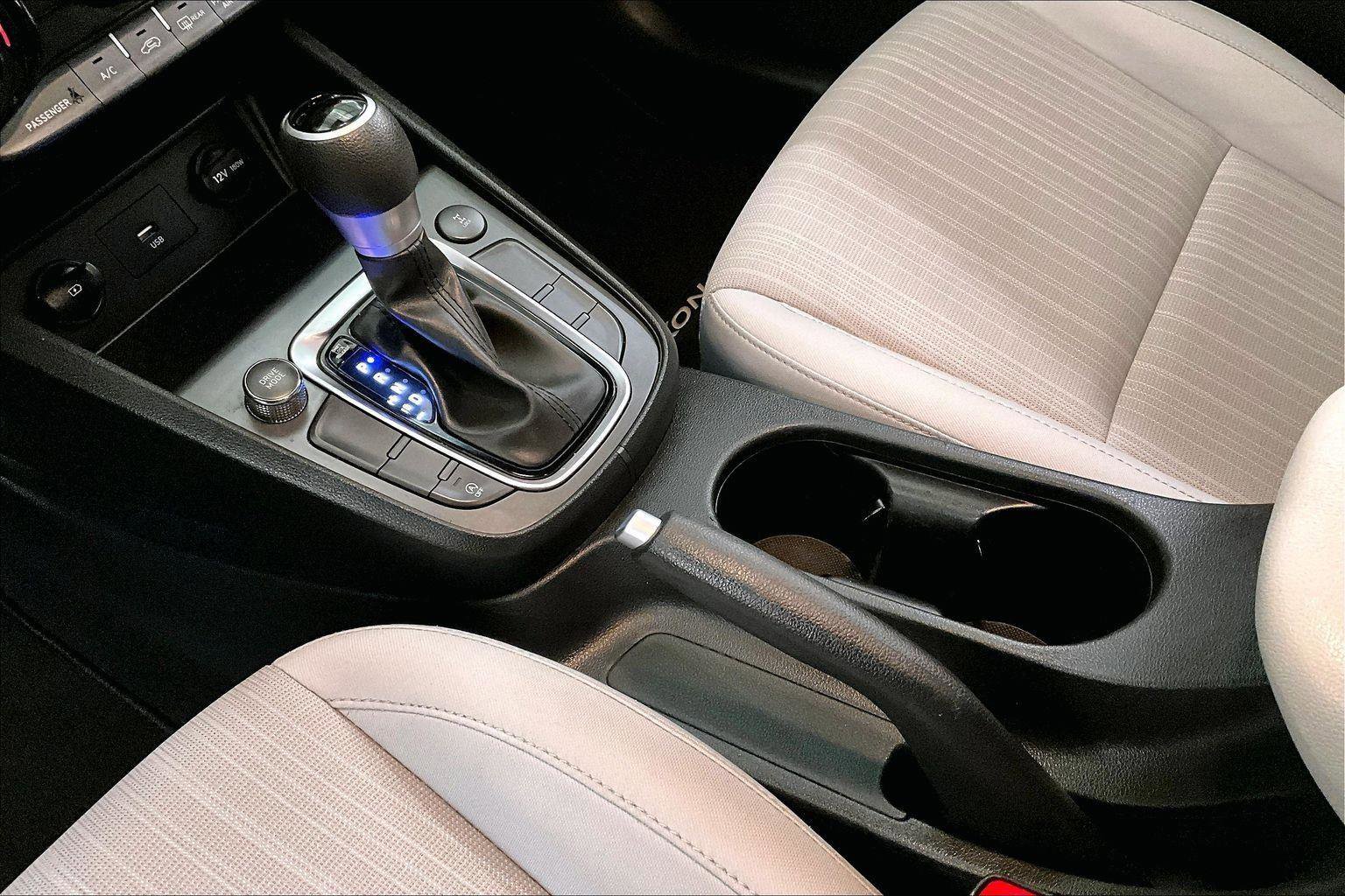 Used 2022 Hyundai Kona SEL image 16