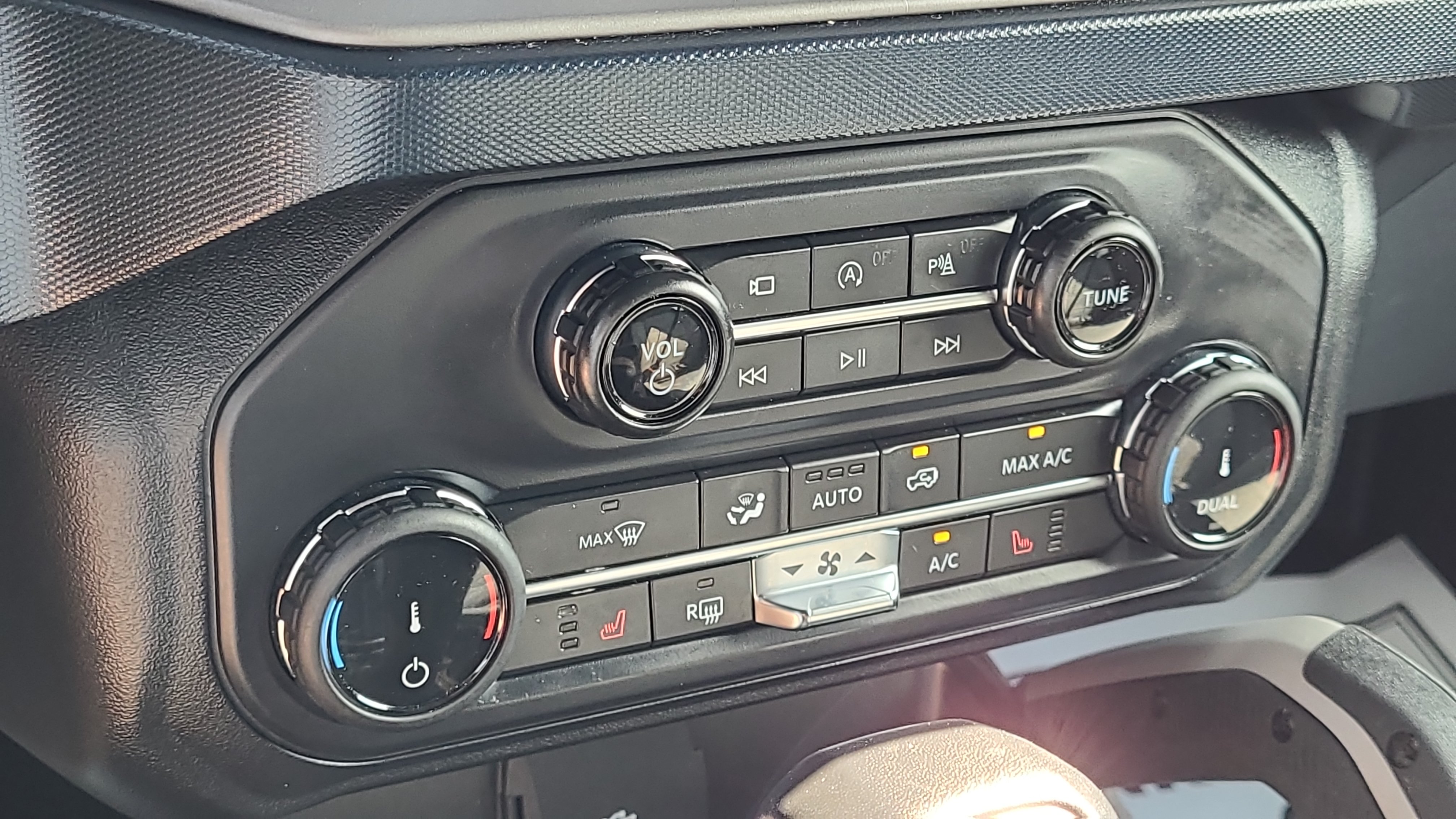 Certified 2022 Ford Bronco Outer Banks AWD/4WD image 22