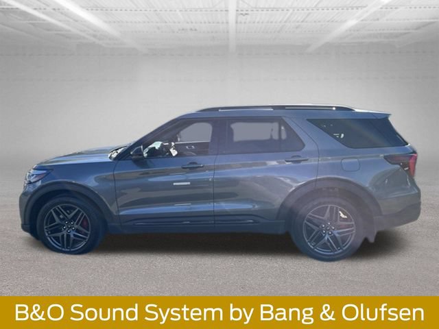 Certified 2025 Ford Explorer ST w/ Sun And Sound Package AWD/4WD image 5