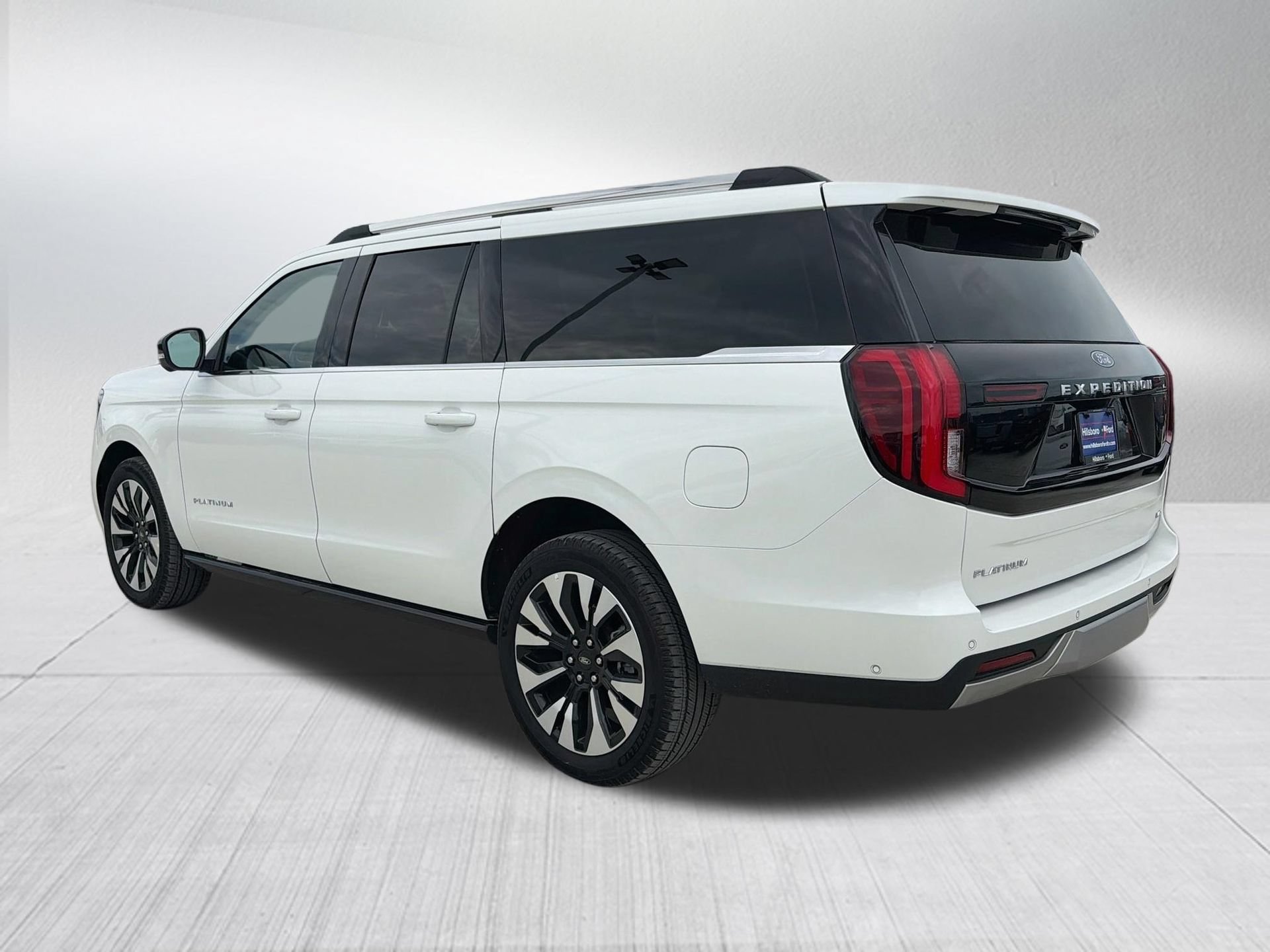 Certified 2025 Ford Expedition Max Platinum w/ Driver's Package AWD/4WD image 10
