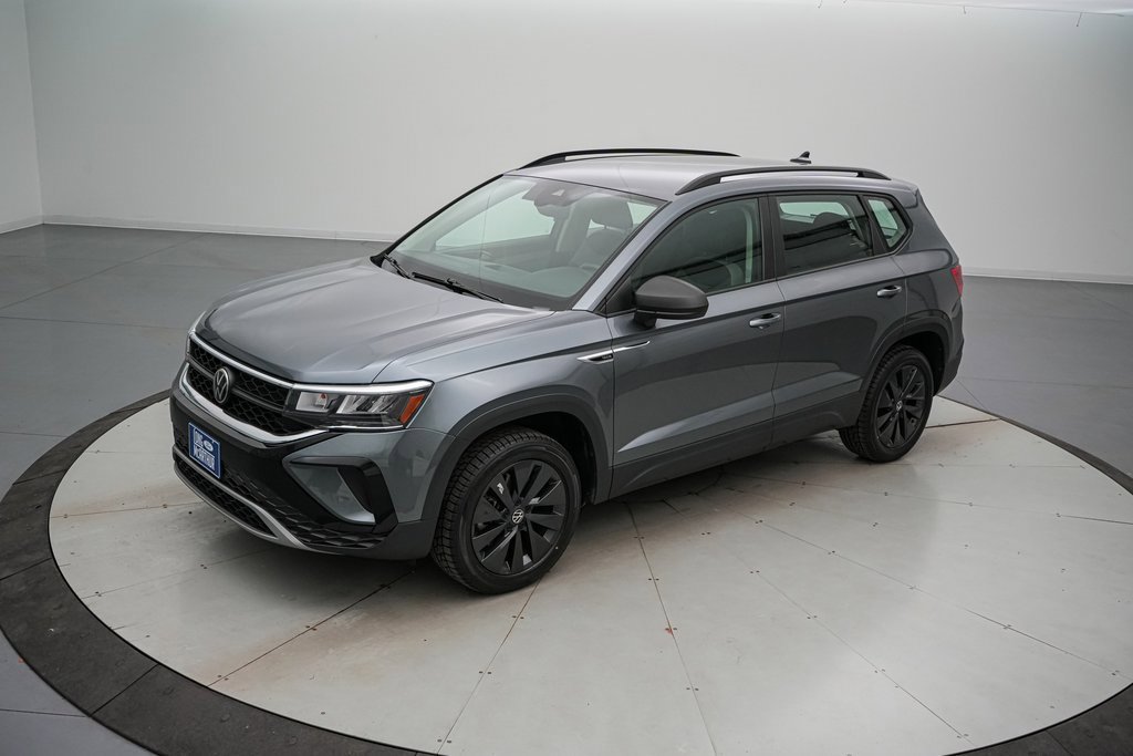 Used 2024 Volkswagen Taos S image 8