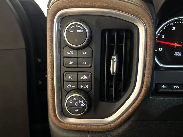 Used 2020 Chevrolet Silverado 2500 High Country w/ Technology Package AWD/4WD image 19