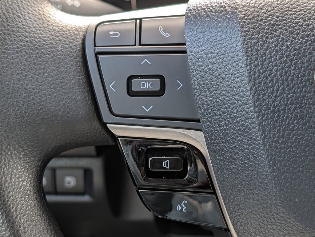 Used 2025 Toyota Camry LE image 20