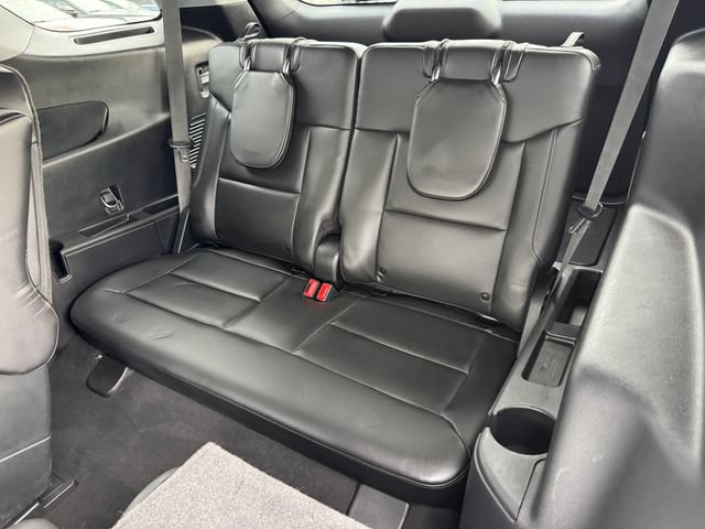 Certified 2022 Ford Explorer XLT w/ Equipment Group 202A AWD/4WD image 16