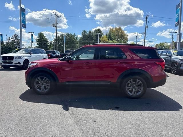 Certified 2023 Ford Explorer XLT w/ Equipment Group 202A AWD/4WD image 4