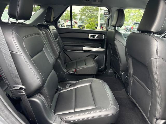Certified 2024 Ford Explorer XLT w/ Equipment Group 202A AWD/4WD image 10