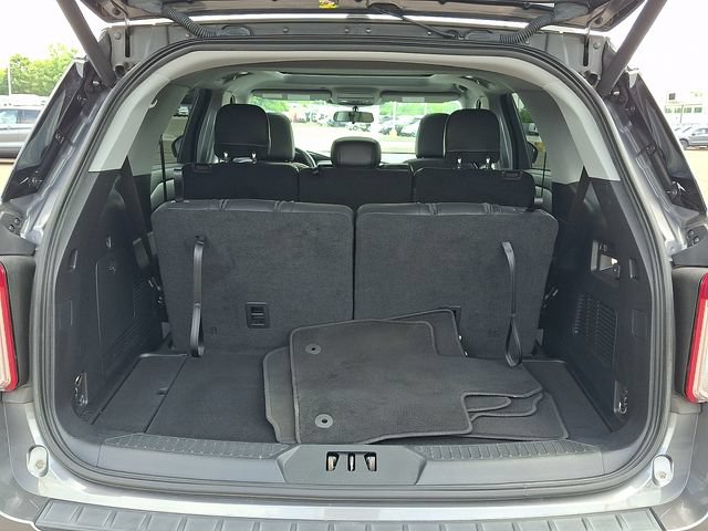 Certified 2021 Ford Explorer XLT w/ Equipment Group 202A AWD/4WD image 31