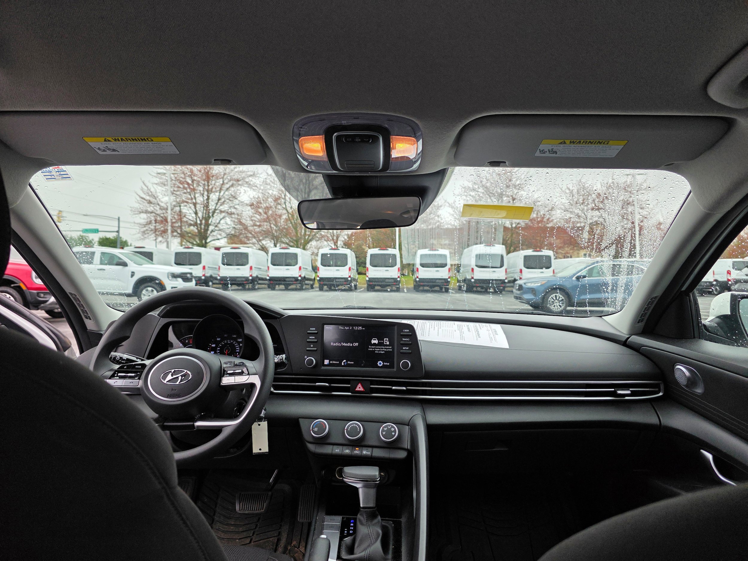 Used 2023 Hyundai Elantra SE FWD image 9