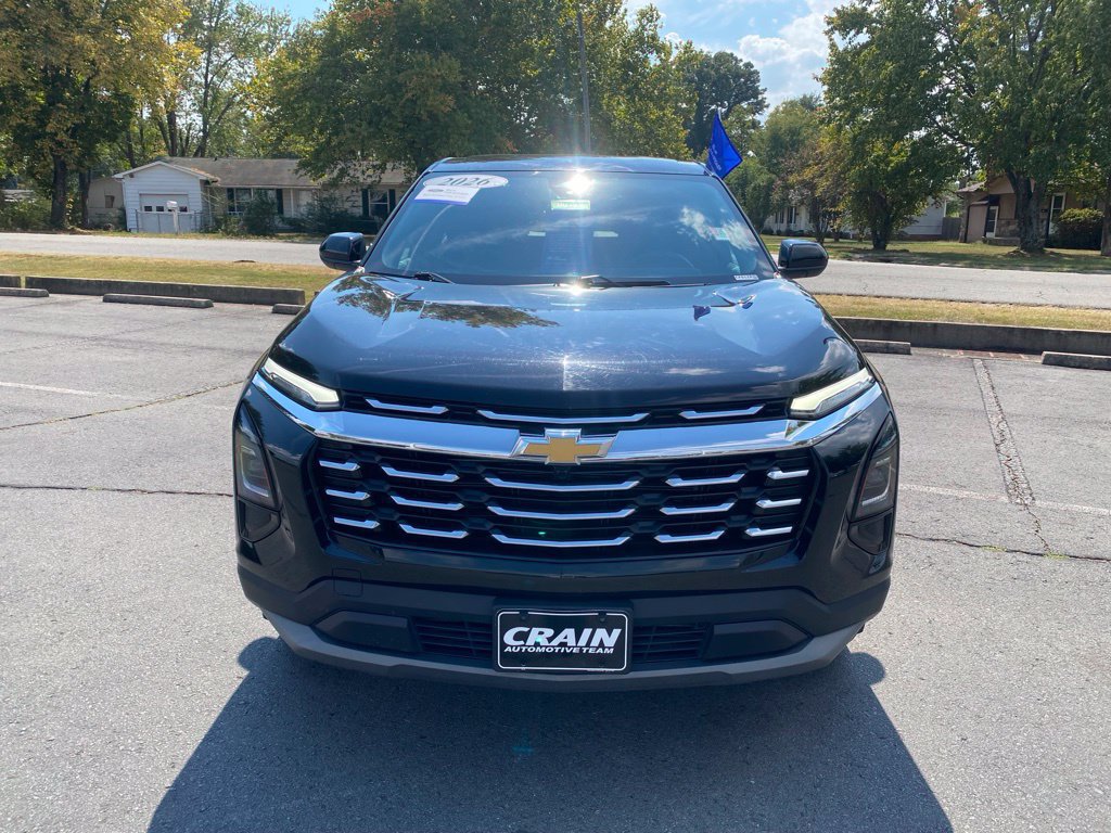 Used 2026 Chevrolet Equinox LT w/ Convenience Package II FWD image 2