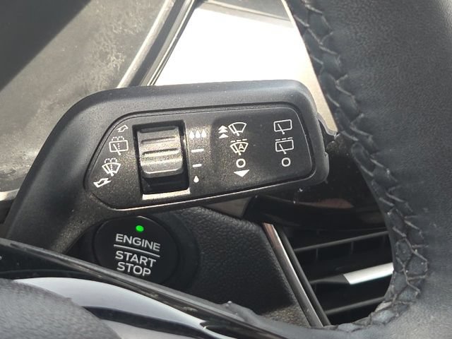 Certified 2022 Ford Escape Titanium AWD/4WD image 42