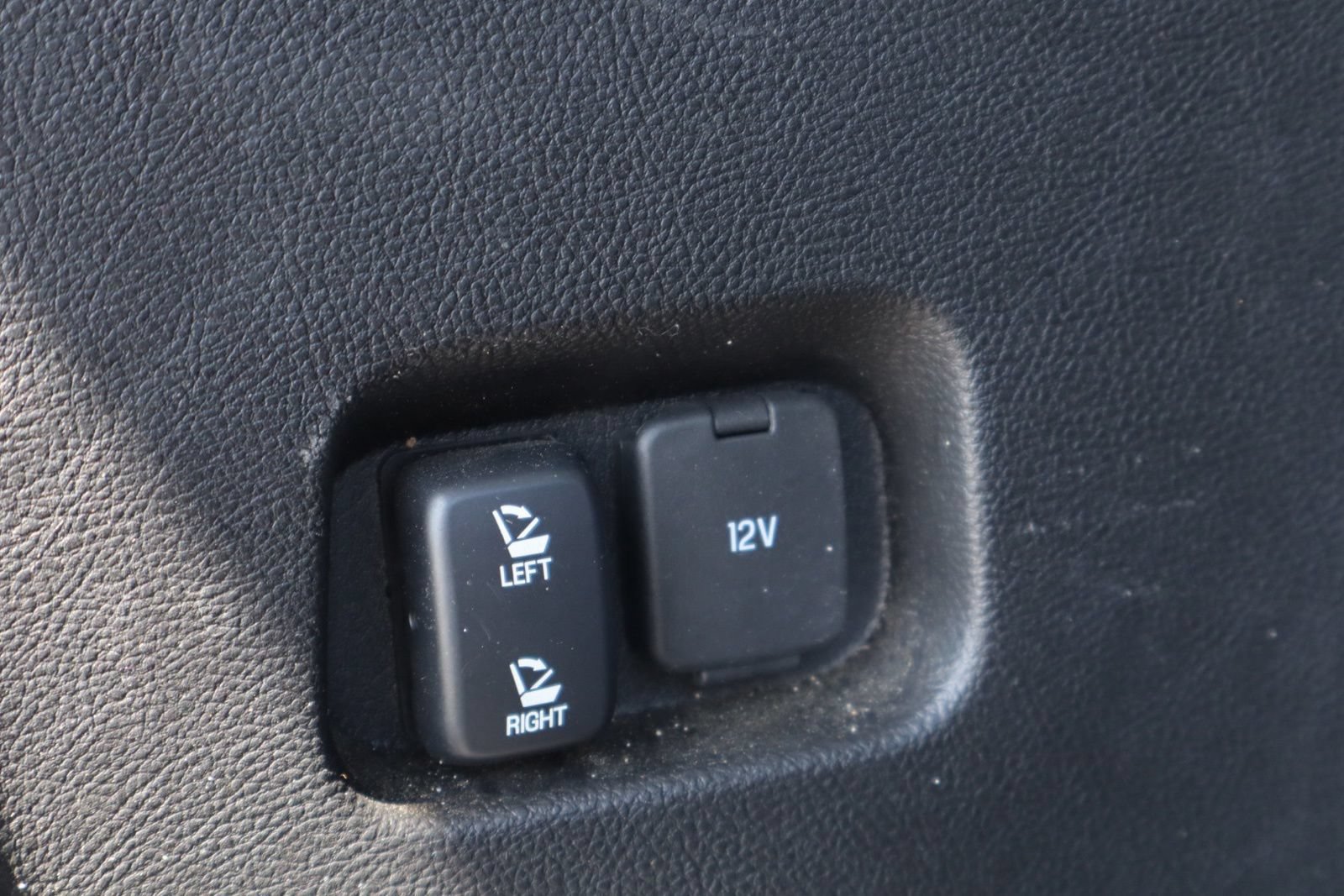 Certified 2024 Ford Edge SEL w/ Cargo Accessory Package AWD/4WD image 9