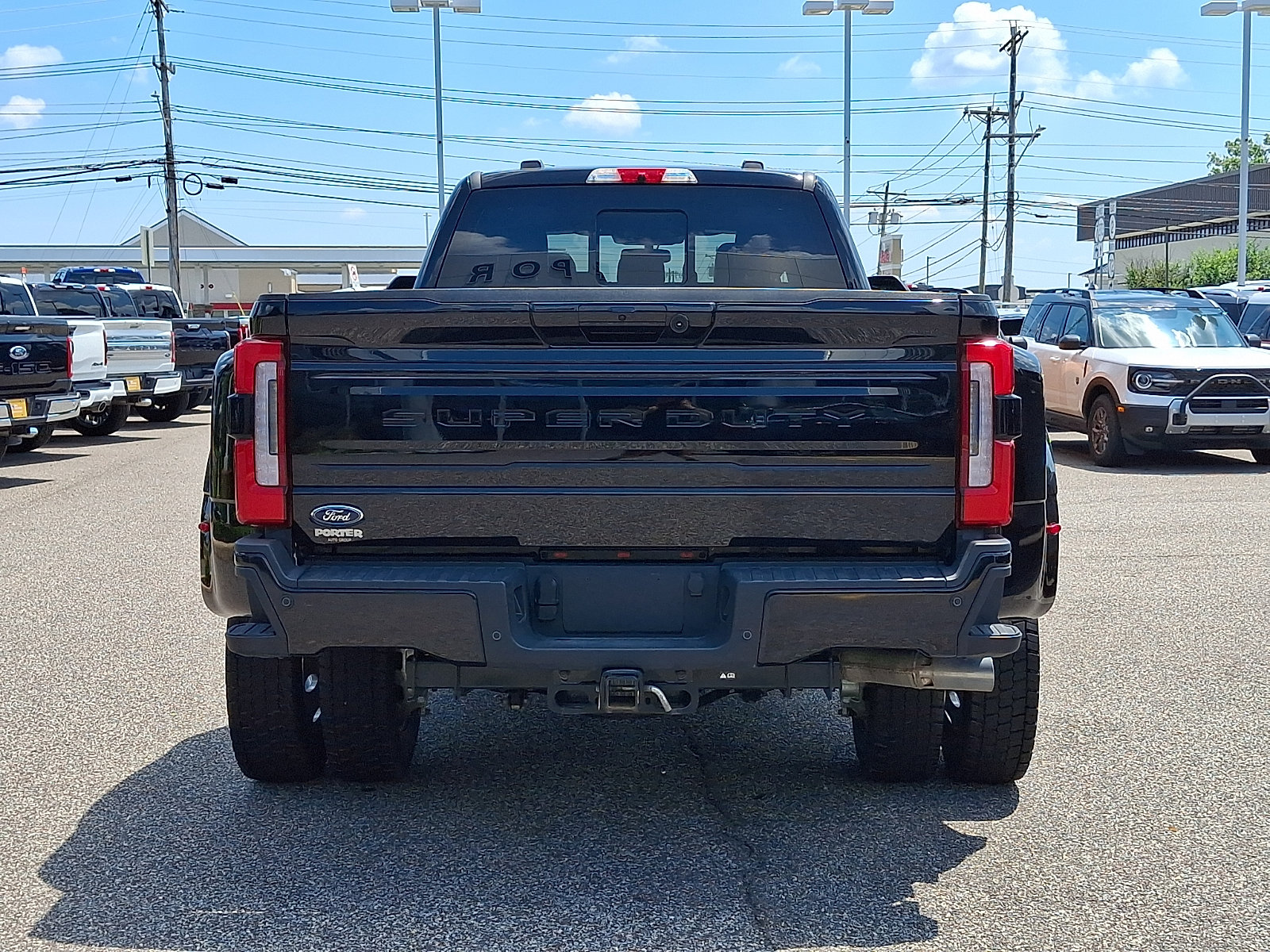 Certified 2026 Ford F450 Platinum w/ FX4 Off-Road Package AWD/4WD image 9