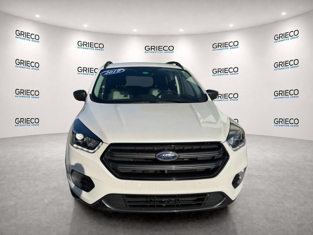 Certified 2019 Ford Escape SEL FWD image 2