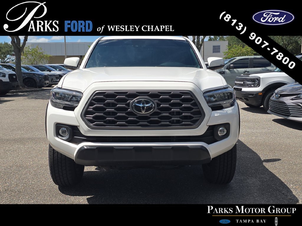 Used 2022 Toyota Tacoma TRD Off-Road AWD/4WD image 3
