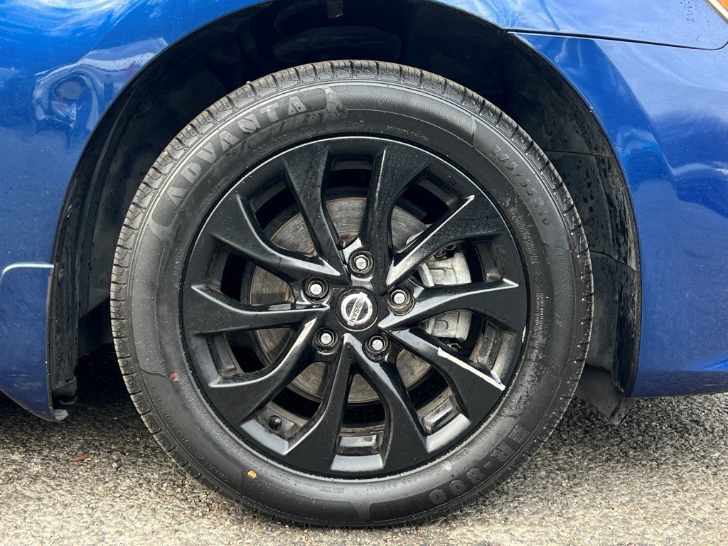 Used 2019 Nissan Sentra S image 8