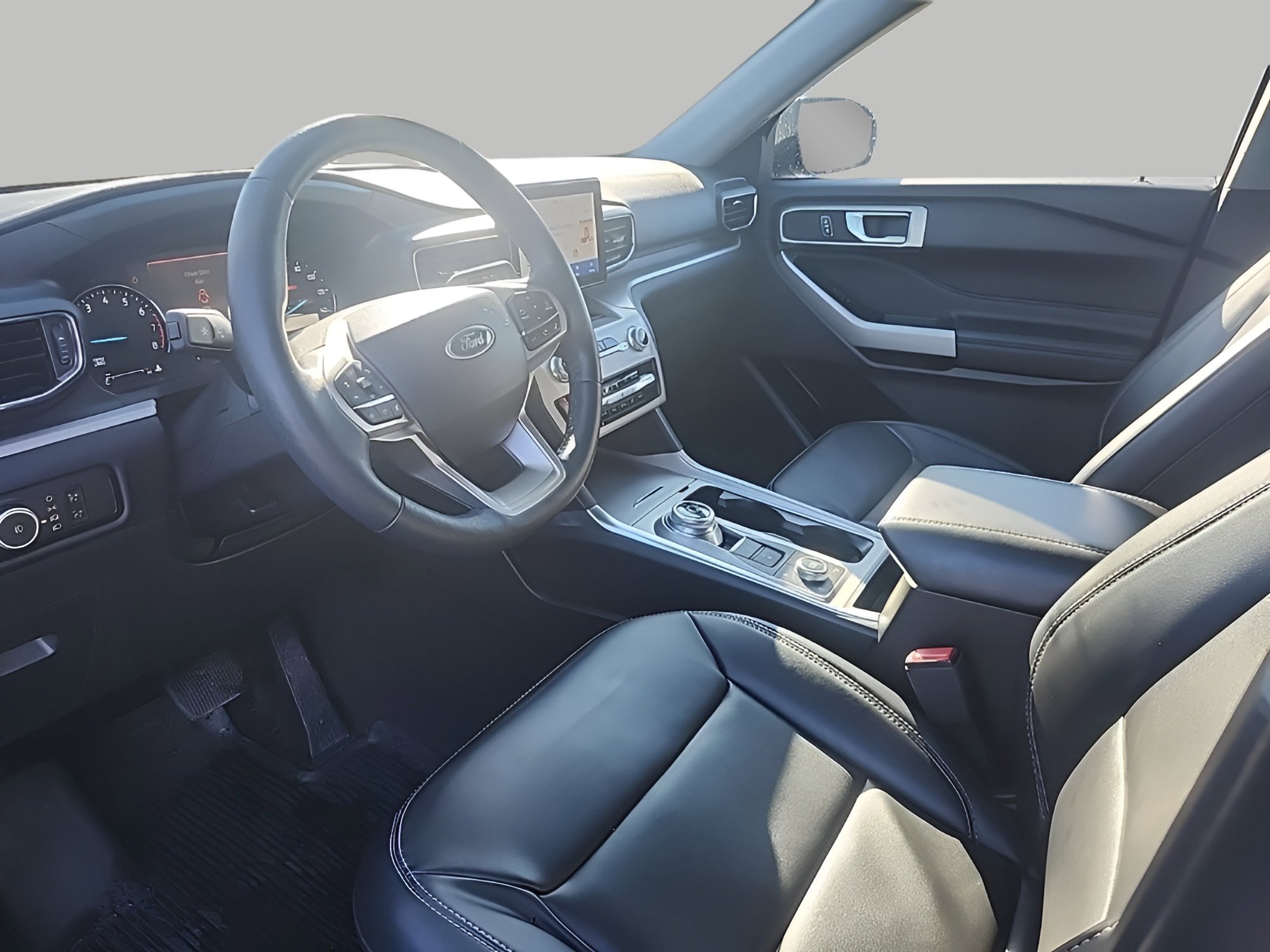 Certified 2023 Ford Explorer XLT w/ Equipment Group 202A image 16