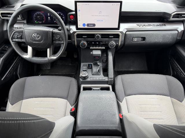 Used 2025 Toyota Tacoma TRD Off-Road AWD/4WD image 9