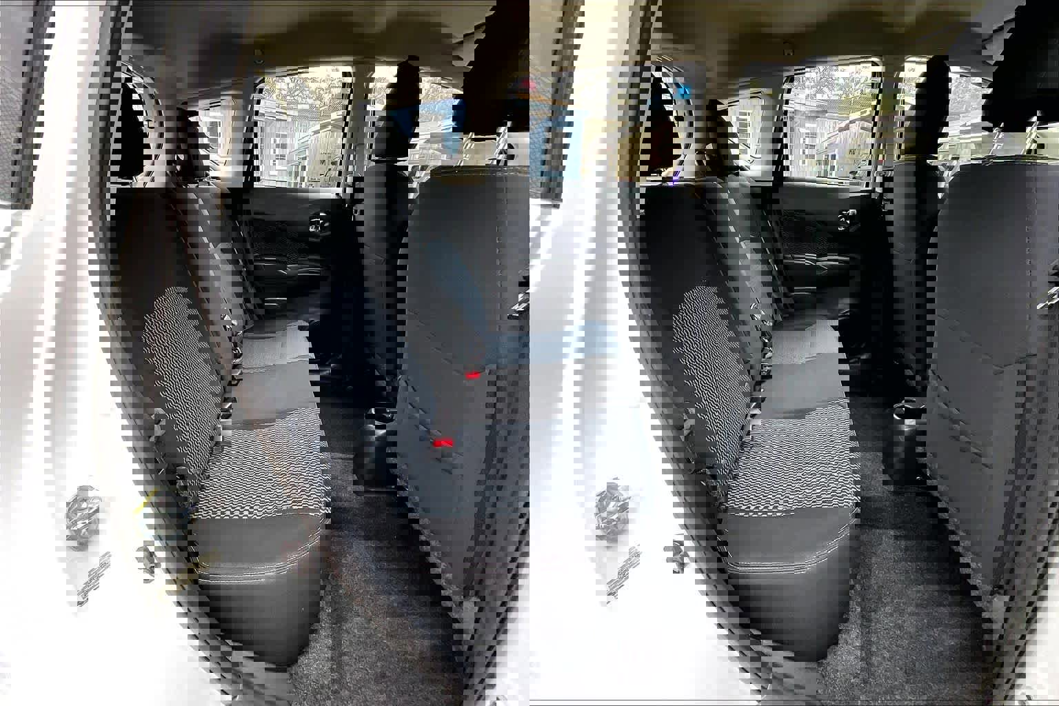 Used 2017 Nissan Versa Note SV image 20