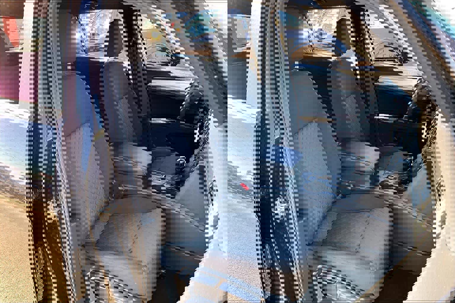 Used 2020 Volkswagen Atlas Cross Sport S image 11