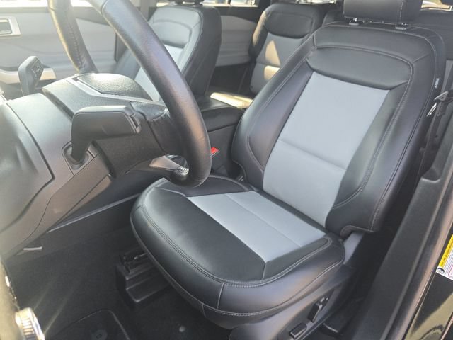 Certified 2023 Ford Explorer XLT w/ Equipment Group 202A AWD/4WD image 23
