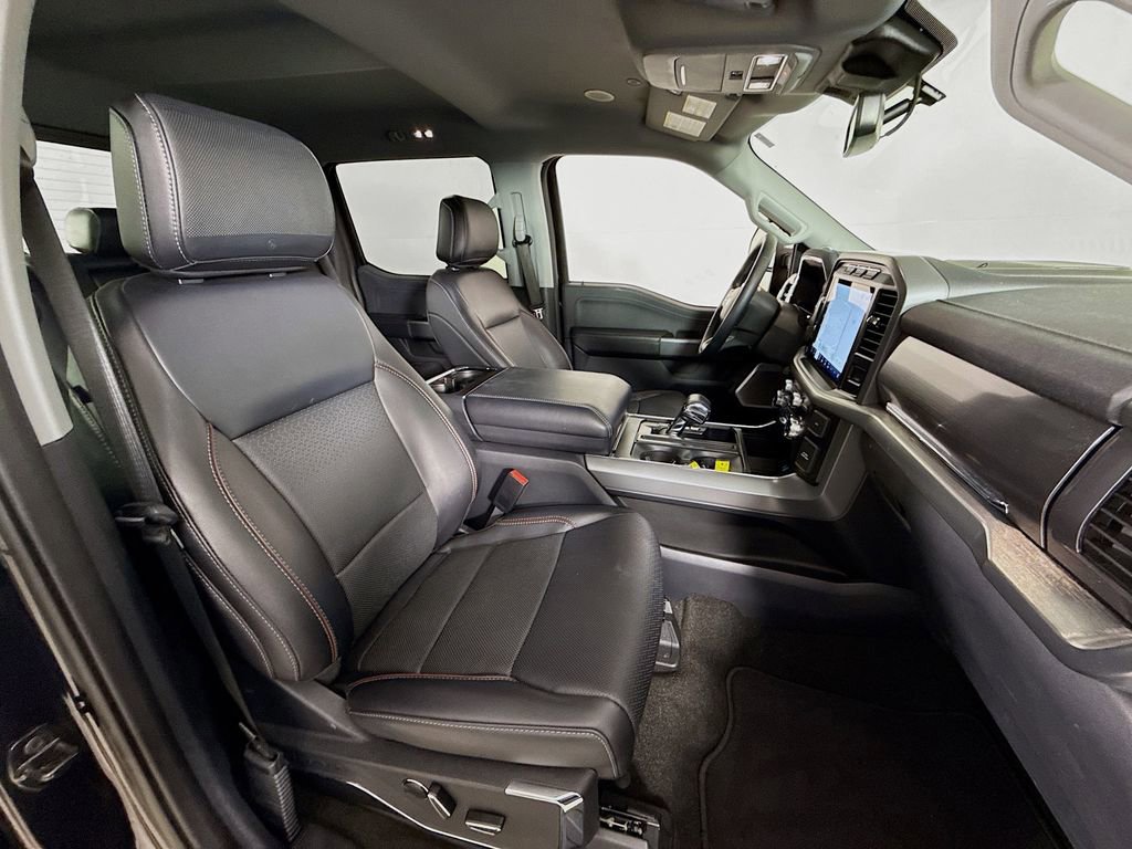 Certified 2022 Ford F150 Lariat w/ Equipment Group 502A High image 29