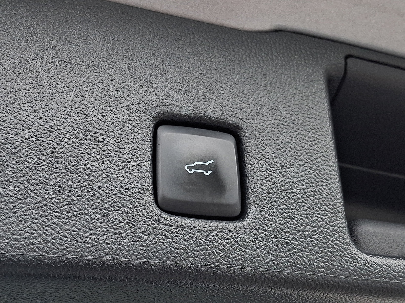 Certified 2024 Ford Escape ST-Line AWD/4WD image 30