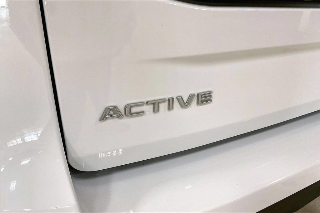 Certified 2025 Ford Expedition Active AWD/4WD image 8