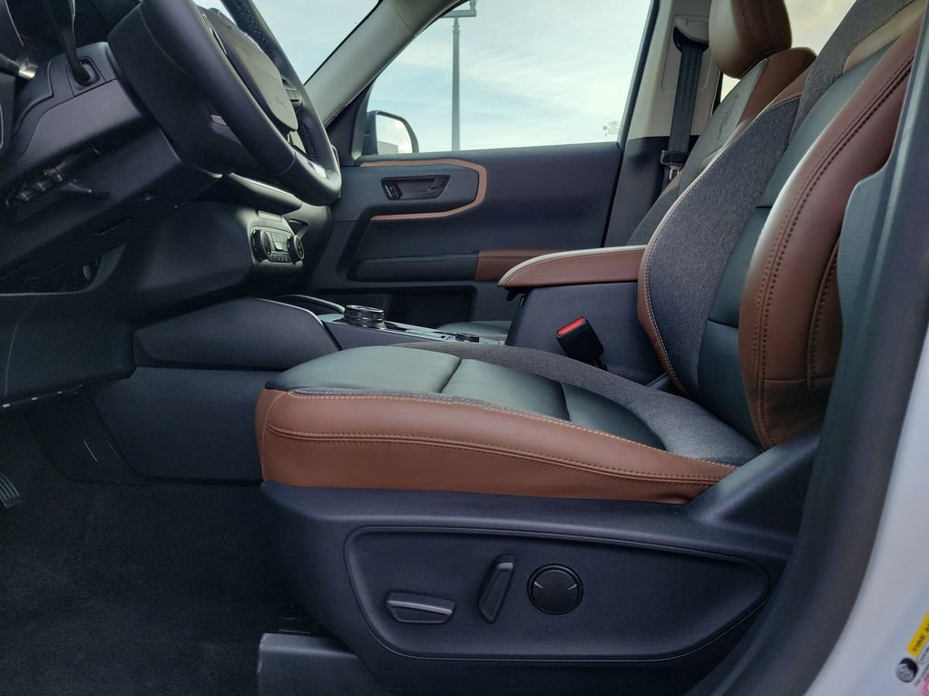 Certified 2024 Ford Bronco Sport Outer Banks w/ Tech Package image 19