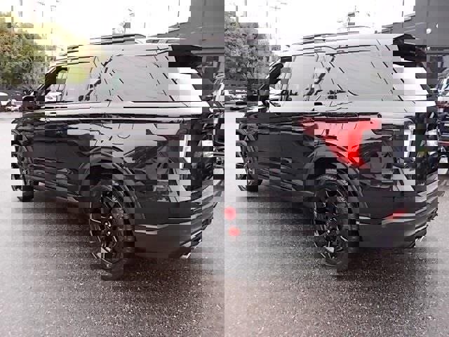 Certified 2022 Ford Explorer ST w/ Equipment Group 401A image 3