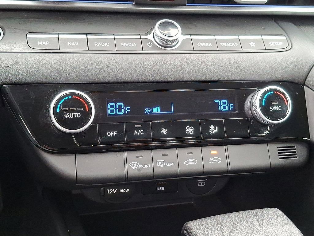 Used 2024 Hyundai Elantra SEL image 15