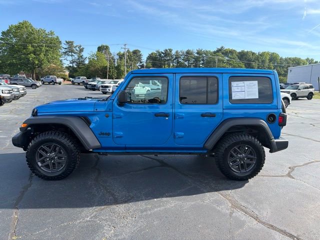 Used 2024 Jeep Wrangler Unlimited Sport AWD/4WD image 4