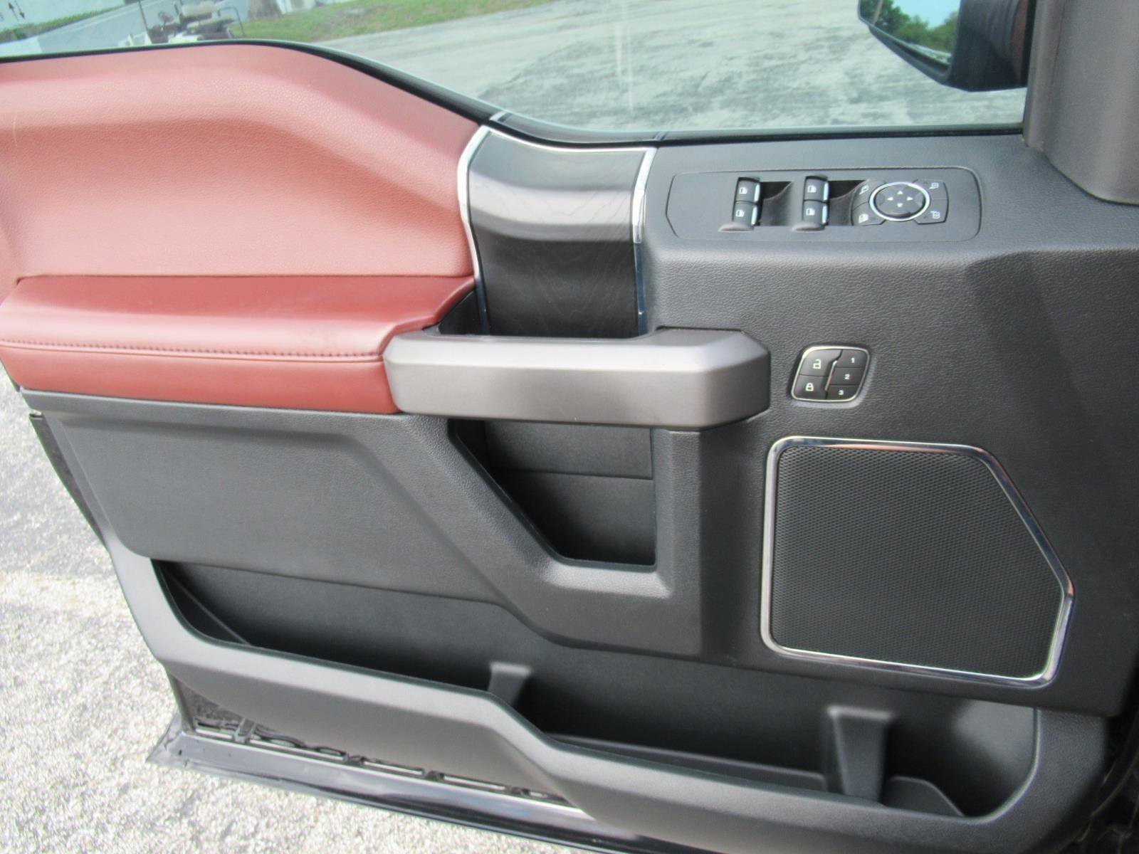 Certified 2020 Ford F150 Platinum w/ Equipment Group 701A Luxury image 20