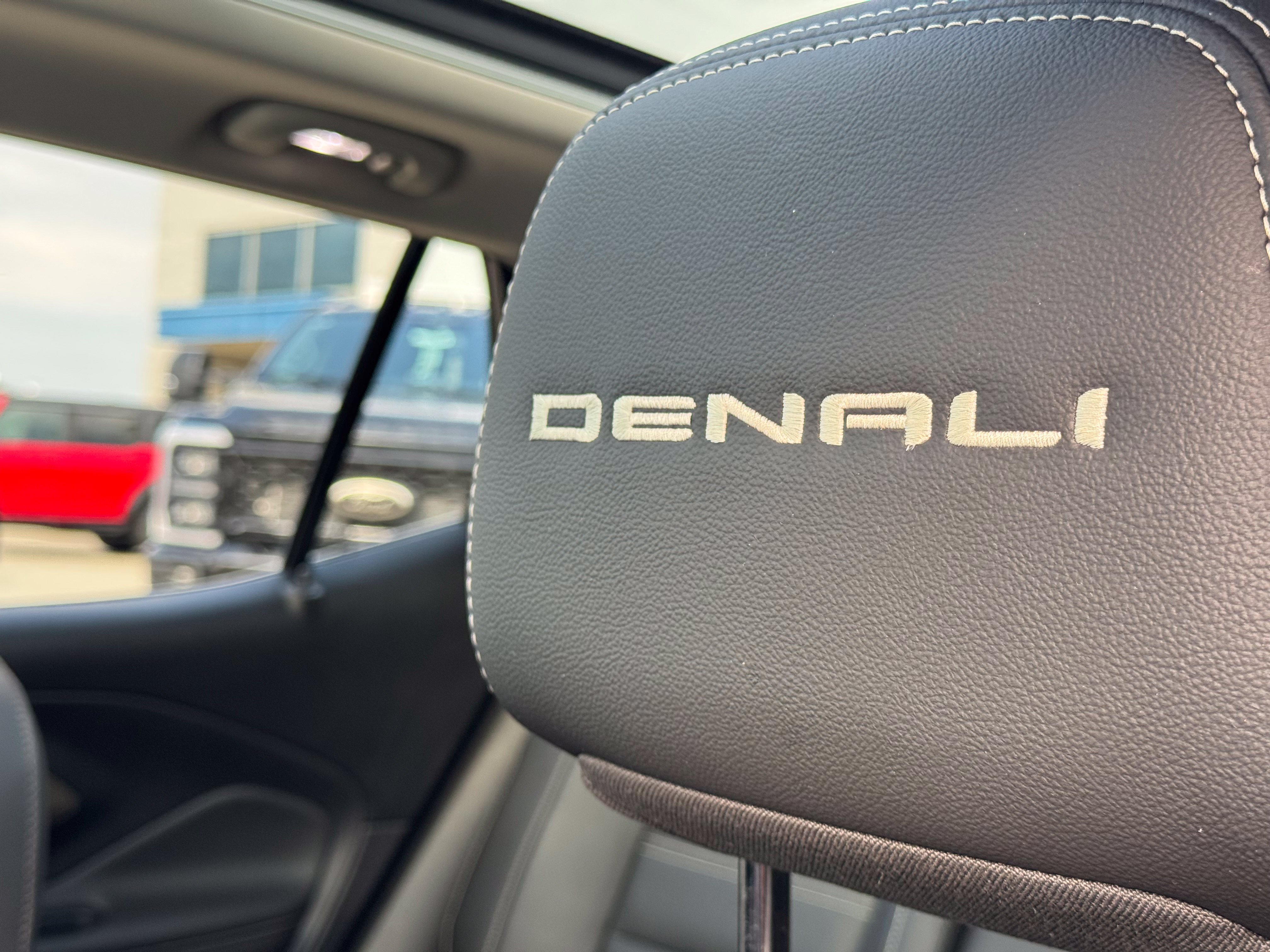 Used 2023 GMC Terrain Denali AWD/4WD image 24