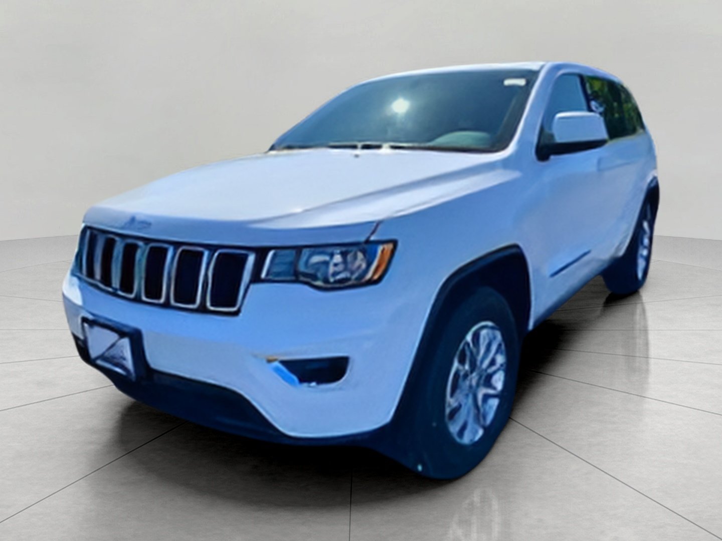 Used 2021 Jeep Grand Cherokee Laredo AWD/4WD image 6