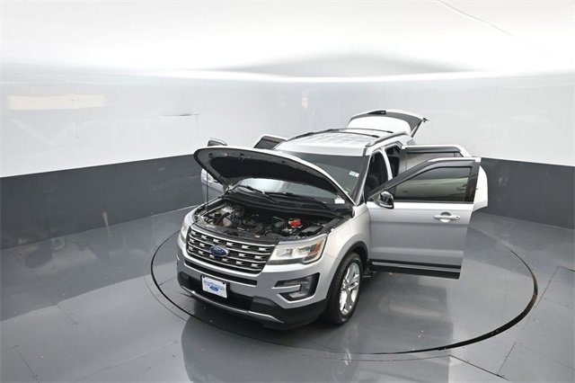 Certified 2017 Ford Explorer XLT w/ Equipment Group 201A image 37